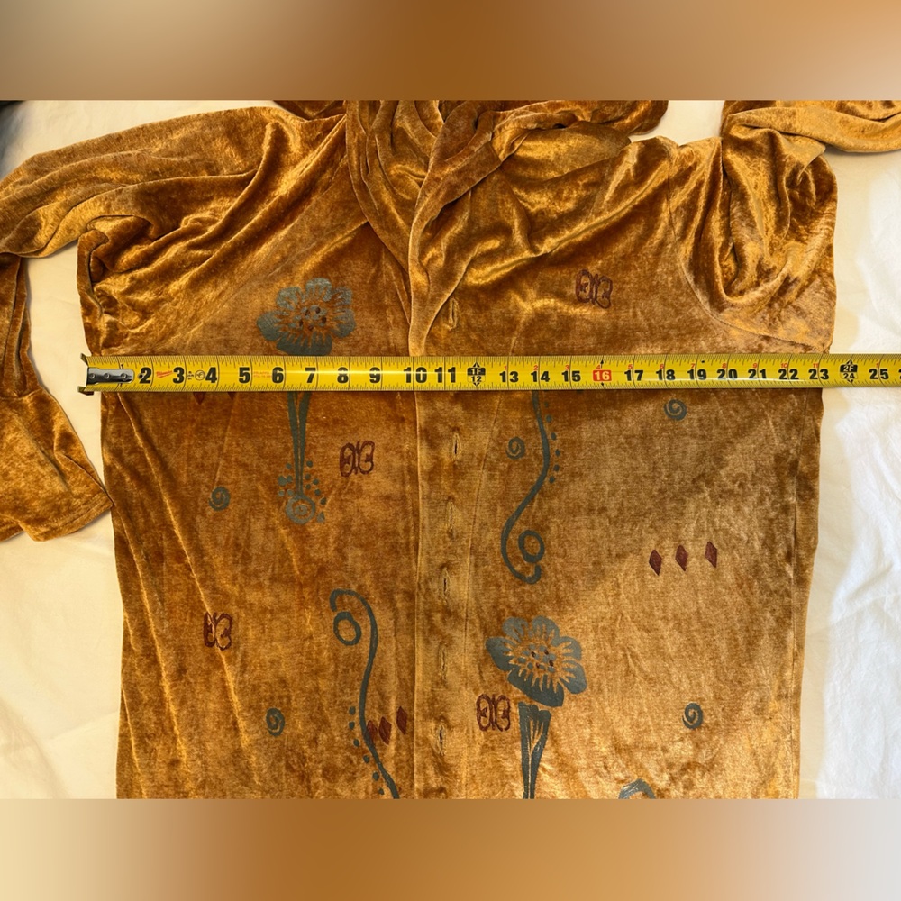Blue Fish Vintage Golden Velvet Coat - Picture 8 of 16
